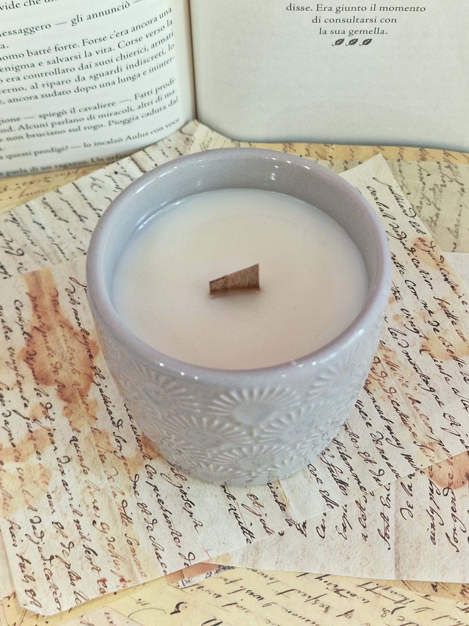ZEN - Candela Artigianale Vaniglia Ambrata | Doppio Stoppino in Legno
