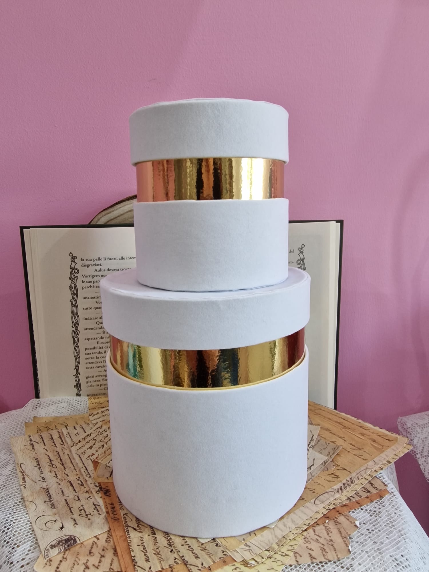 Scatole velluto con bordo oro BIANCO