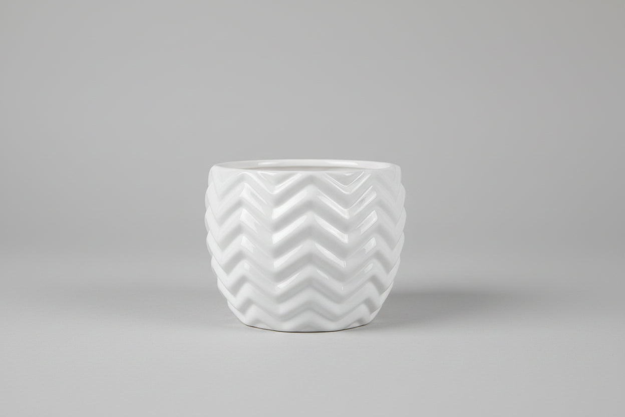 Vasi in Ceramica Bianca Likò – Motivi Decorativi Artigianali
